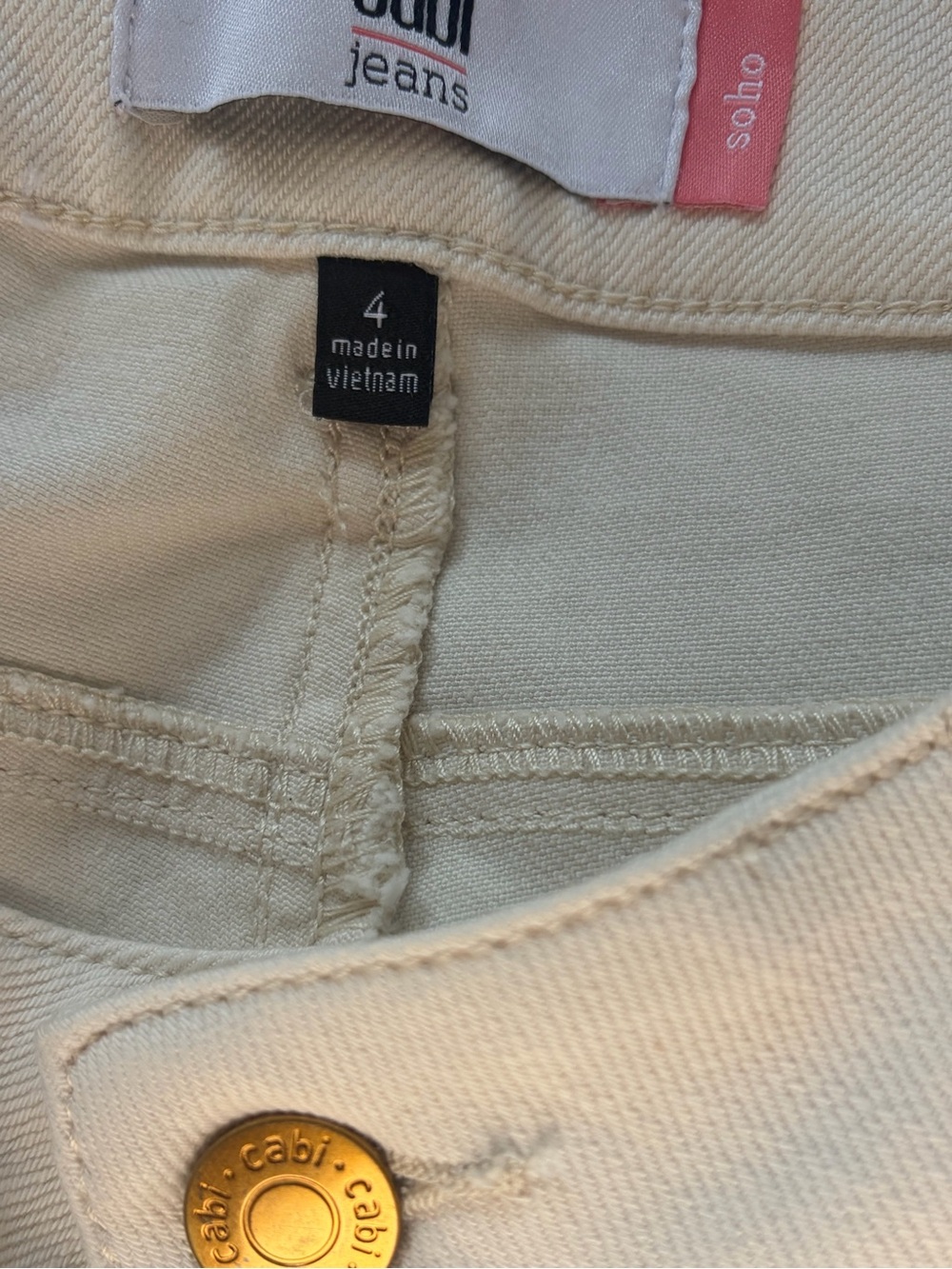 cabi #6701 Soho Jean (cream). Size 4. - Picture 3 of 9